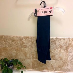 Brand new navy leggings